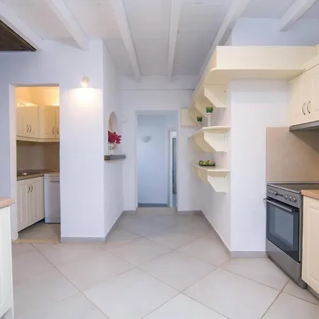 Artemisia Corfu By Βίλα *