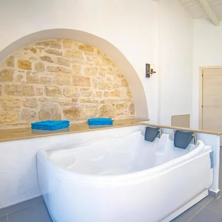 Artemisia Corfu By ヴィラ *